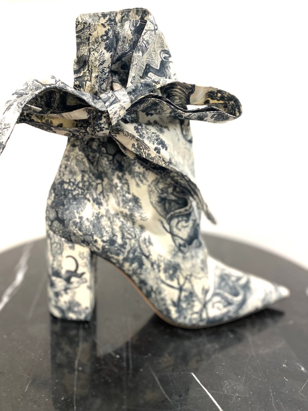 Dior Huggy Toile de Jouy fabric ankle heeled boots.Brand New without tag.